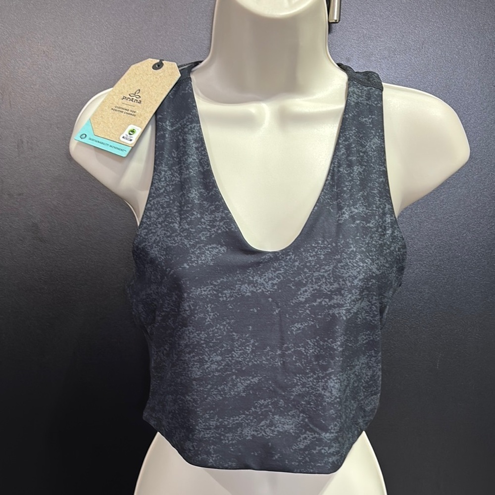 Prana Momento Reversible Fitted Stretch Crop Top,athletic,everyday, sustainable